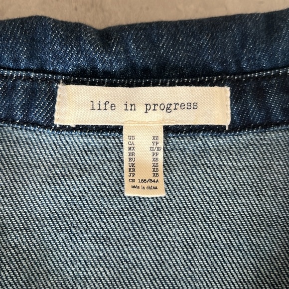 Women’s Denim Shirt - Picture 3 of 3